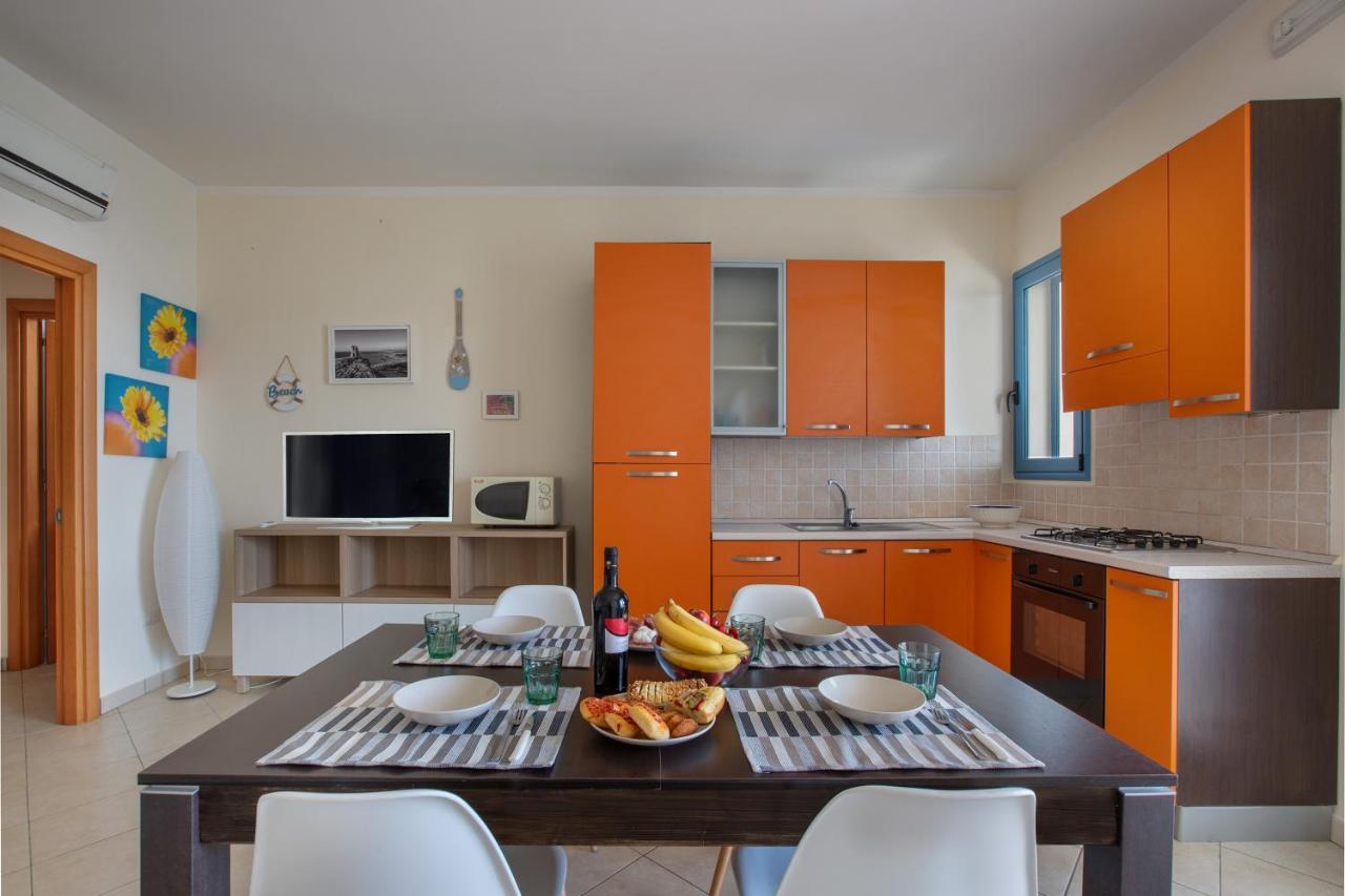 L'Attico Di Apartment Lido Marini Bagian luar foto